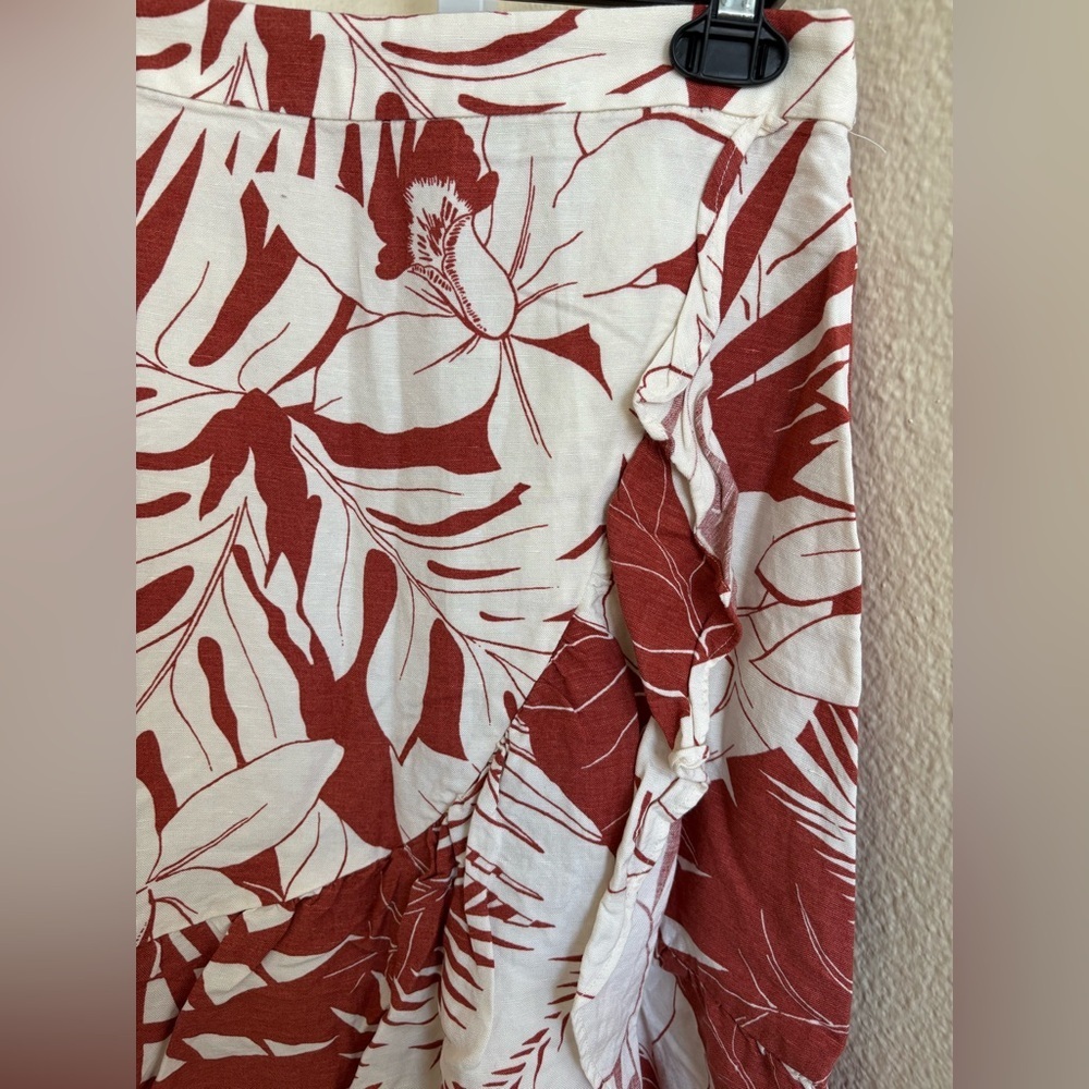 NWOT- Madewell Ruffle-Wrap Midi Skirt Tropical Vacay in Weathered Brick - Size 2 - Picture 7 of 7